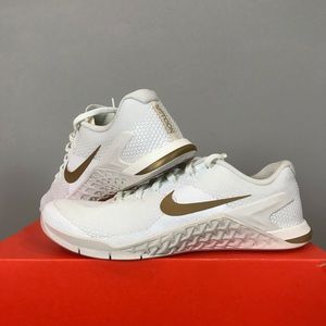 Brand New Women’s Nike CrossFit shoes Sz 10